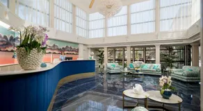 Riviera Resort Hotel - Image 4