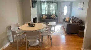 Seaside Serenity, just a block /0.1 mile away from the beach - Image 4