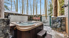 Luxurious 4BR Retreat with Hot Tub Near Gold Course - Image 4