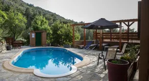 Fikardou Chalets - Image 3