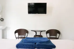 Closed - Image 4
