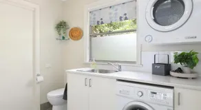Camellia Cottage - Image 4