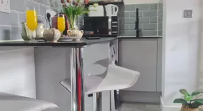 West Street Studios, Free WIFI, FREE Parking, Washer dryer - Image 5