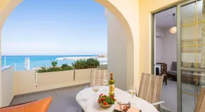 Mistrali Suites & Apartments - Image 3