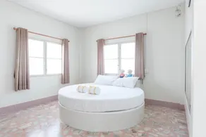 Chimphli Hotel - Image 4