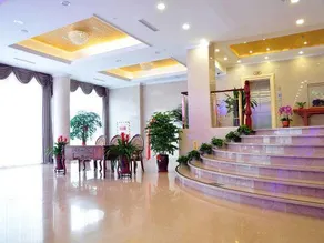 Shenhang Yinju Mingzhu Hotel - Image 3