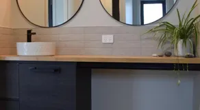 The Top Place Retreat - Image 2