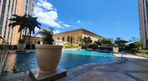 12e Spacious Cozy Suite at The Venice Mall with FREE Parking and Washing Machine - Image 2