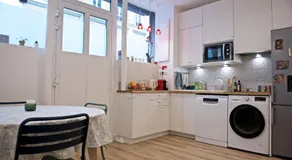 CHARMING Parisian Apartment WITH AIR CONDITIONING - CLIMATISATION & 2 BEDROOMS - Batignolles PARIS - Image 3