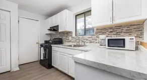 Beautiful 3 bedroom Condo in Hartford! - Image 5