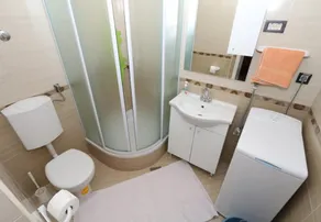 Apartment Riva - Image 5