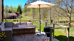 Little Cabin - Image 4