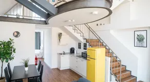 Fantastic Loft with Balcony - Image 3