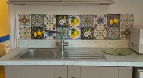 Riverbank Apartment - Image 4