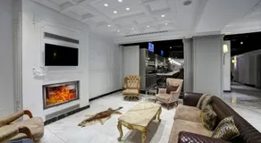 White Monarch Hotel - Image 3