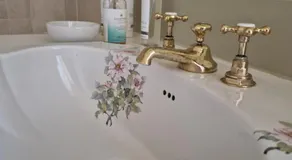 Golborne Manor Bed and Breakfast - Image 4