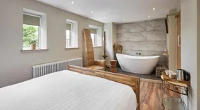 The Believe Boutique (Believe Bar & Bedrooms) - Image 2