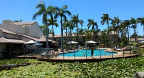 Oasis Private 2 Bed Apartment - Image 2