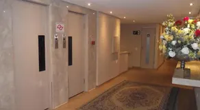 Augustus Plaza Hotel - Image 2