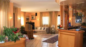Hotel Les Saisons - Image 2