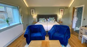Pen-Y-Dyffryn Country Hotel - Image 2