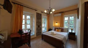 Artemis Traditional Hotel - Image 2