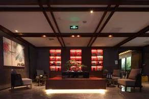 Qianna Hotel (Xi'an Bell Tower Huimin Street Subway Station) - Image 2