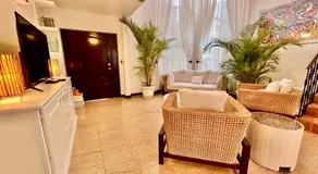 La Flor beach Condos - Image 4