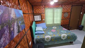 Sunny Shores Green Room - Image 2