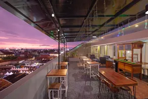 Whiz Hotel Malioboro Yogyakarta - Image 3