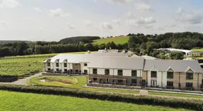 Llanerch Vineyard Hotel - Image 4