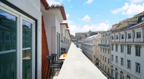 WHome | Prime Location Luxury Apartment - Image 3