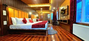 Hotel Heaven Heights - Image 2