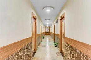 Hotel O by OYO Crystal Near Gomti Riverfront Park - Image 3