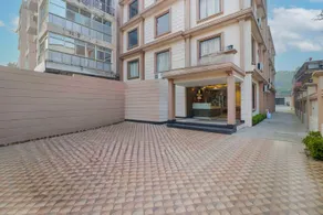SHRIJI HOTEL - Image 2