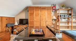 Cozy room in residential Alkmaar - Free parking - Image 2