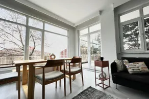 Wonder Homes - Stylish 4BR Flat, Terrace, Sea View - Image 3