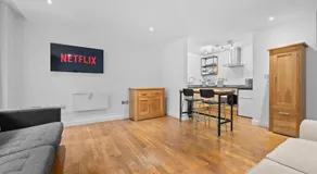 1 Bed Northern Quarter Flat City Centre - Image 2