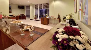 Whiz Hotel Malioboro Yogyakarta - Image 5