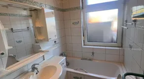 Monteurzimmer Wohngemeinschaft oder komplette Monteurwohnung in Recklinghausen mit getrennten Betten WLAN Küche perfekt für Teams - Image 3