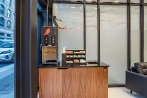 Best Western Plus Soho Hotel - Image 3