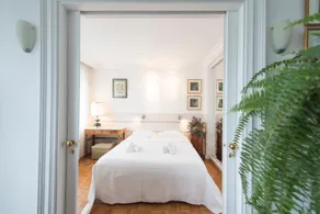 Veeve - Apartment near Pont de Grenelle - Image 3