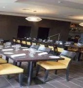 Crowne Plaza Resort Colchester - Five Lakes - Image 2