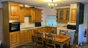 The Falcon Inn Retreat - Image 4