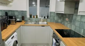 Deluxe Apartment in Erith, London - Image 4