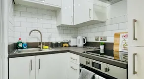 Cube Apartments - Image 3