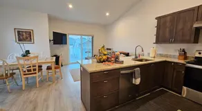 Private Townhomes with EV Charger and Parking and Free Wi-Fi - Image 3