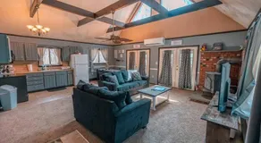 Cheerful Chalet - Fireplace, BBQ, Firepit& Hottub - Image 3