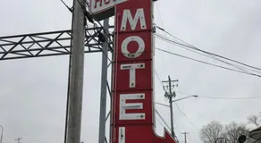 Hollywood Motel - Image 2