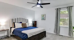 Tranquil Hideaway Home - Pet-friendly - Image 4